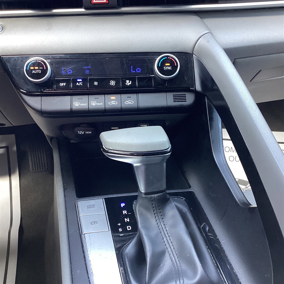 Hyundai Elantra SEL IVT 2023