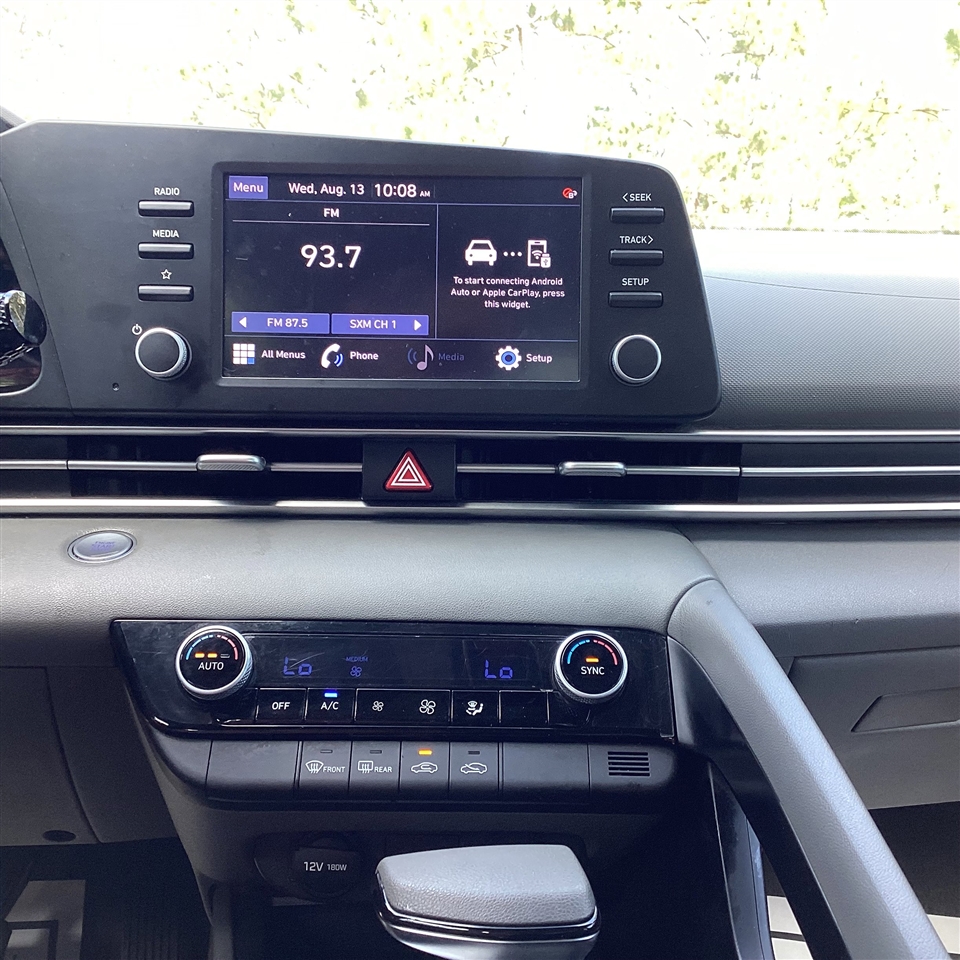 Hyundai Elantra SEL IVT 2023