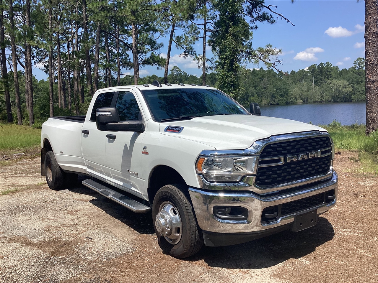 RAM 3500 Big Horn 4x4 Crew Cab 8' Box 2024