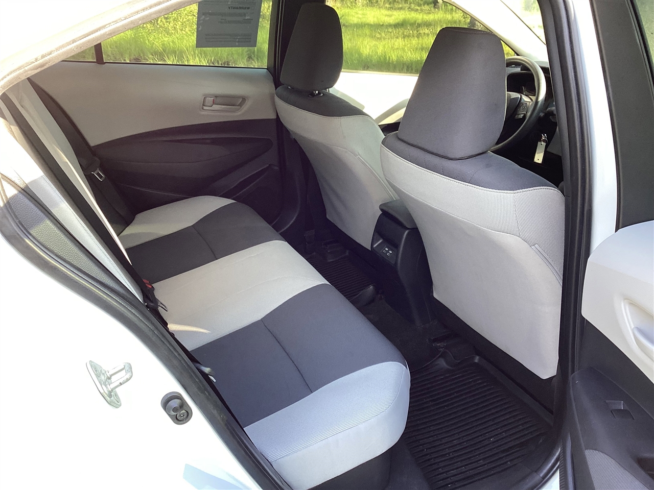 Toyota Corolla Hybrid LE FWD (Natl) 2023