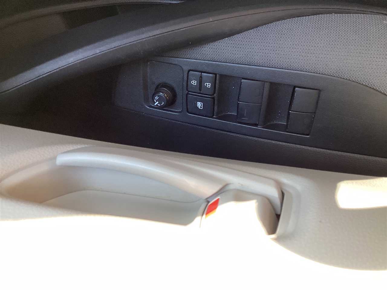 Toyota Corolla Hybrid LE FWD (Natl) 2023