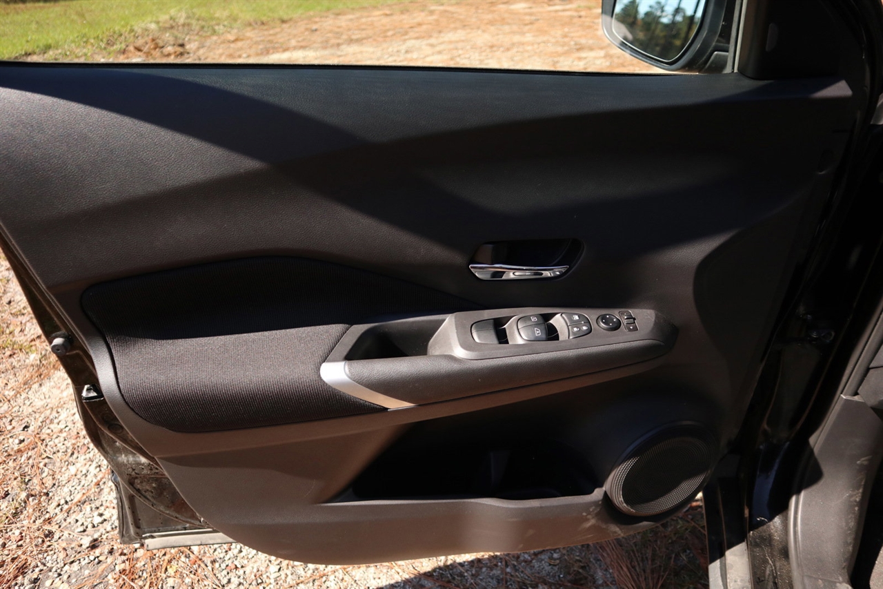 Nissan Kicks SV FWD 2021