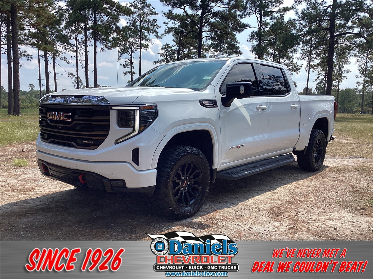 GMC Sierra 1500 4WD Crew Cab 147" AT4X 2022