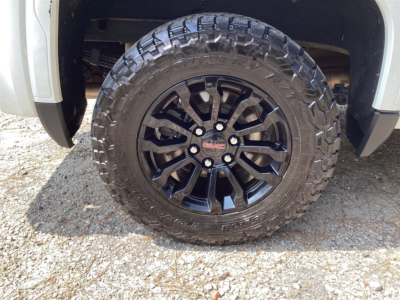 GMC Sierra 1500 4WD Crew Cab 147" AT4X 2022