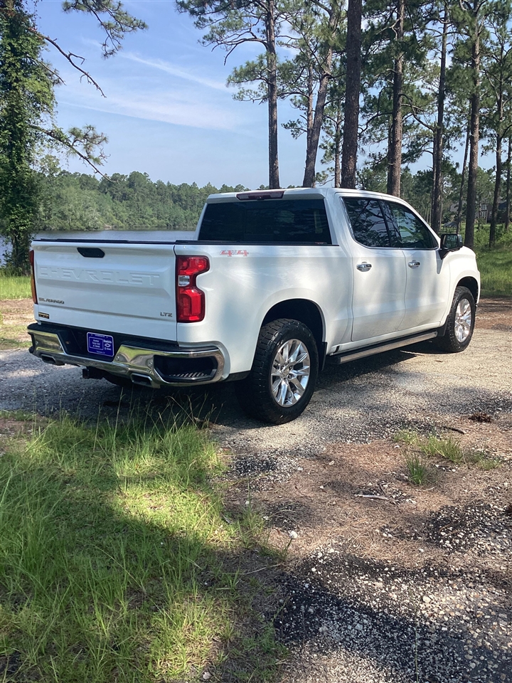 Chevrolet Silverado 1500 4WD Crew Cab 147" LTZ 2021