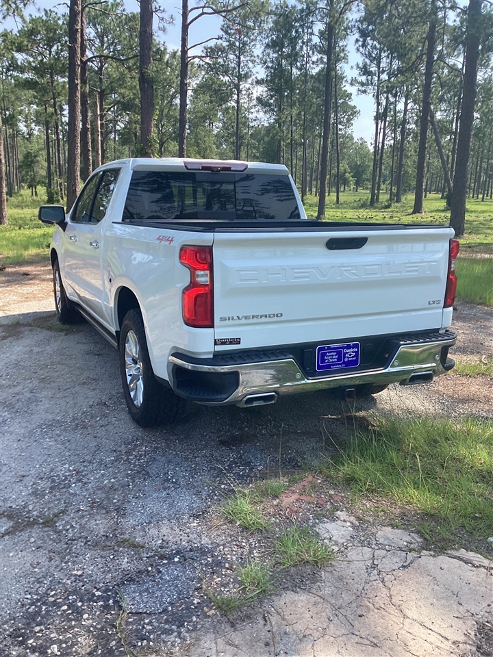 Chevrolet Silverado 1500 4WD Crew Cab 147" LTZ 2021