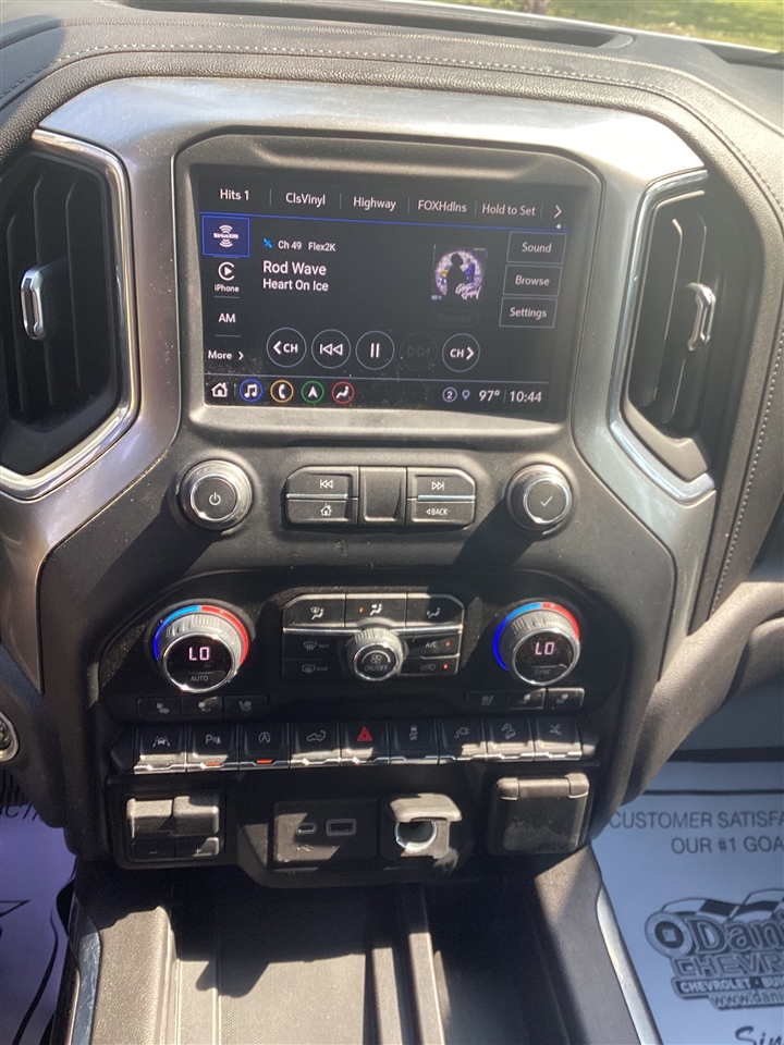 Chevrolet Silverado 1500 4WD Crew Cab 147" LTZ 2021