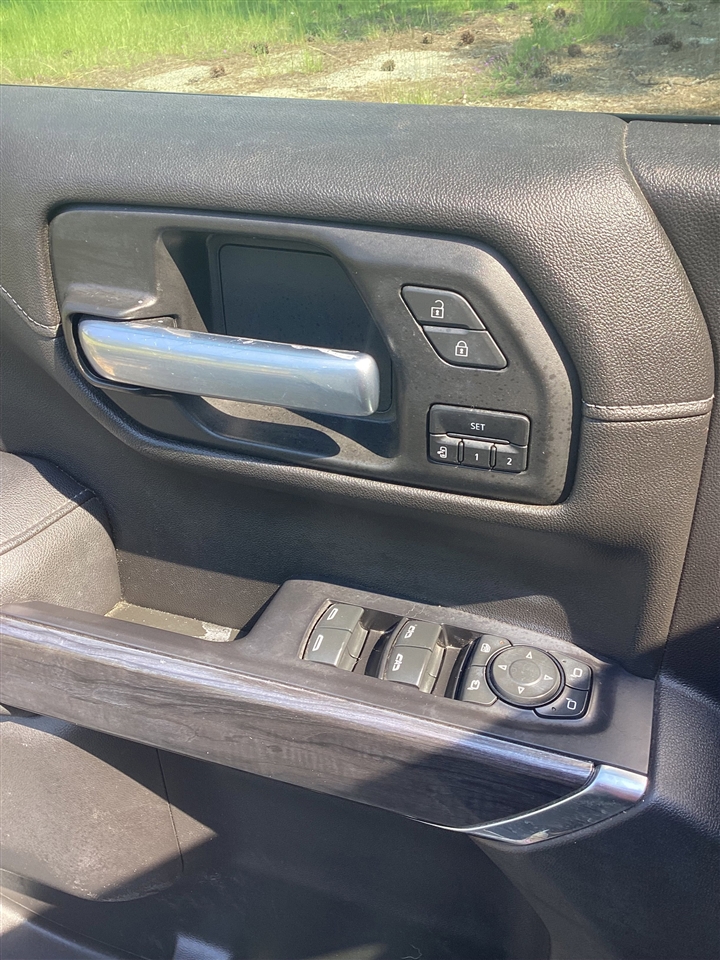 Chevrolet Silverado 1500 4WD Crew Cab 147" LTZ 2021