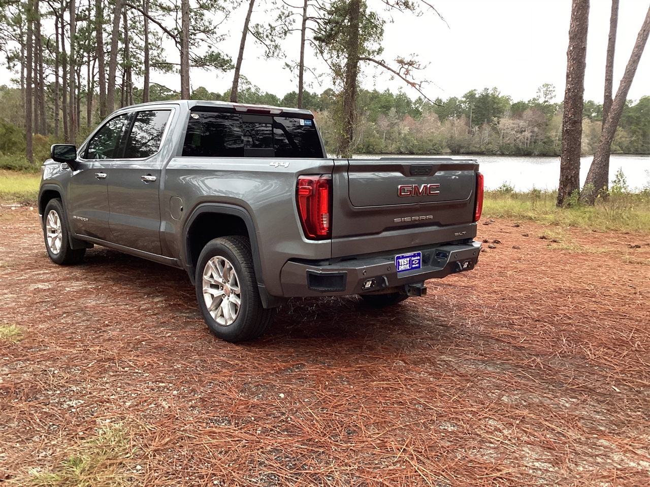 GMC Sierra 1500 4WD Crew Cab 147" SLT 2019