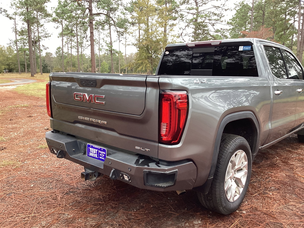 GMC Sierra 1500 4WD Crew Cab 147" SLT 2019