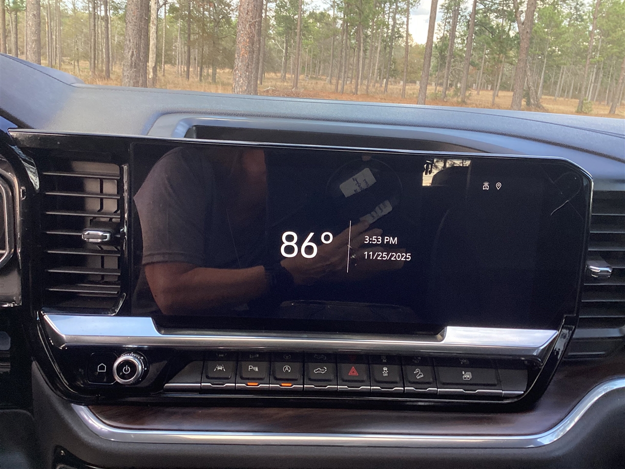 GMC Sierra 1500 4WD Crew Cab 147" SLT 2024