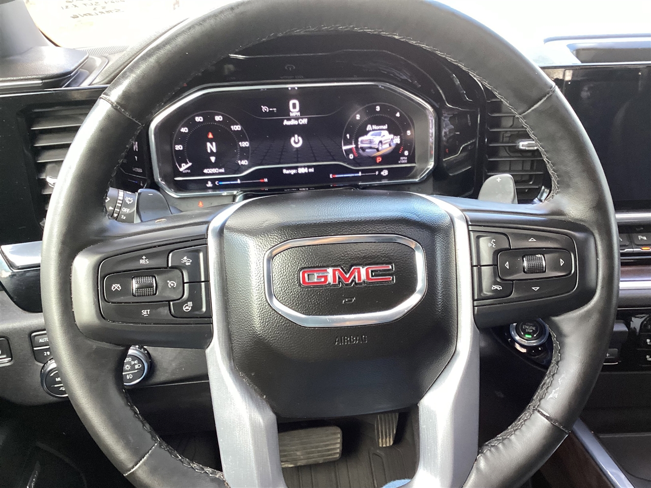 GMC Sierra 1500 4WD Crew Cab 147" SLT 2024