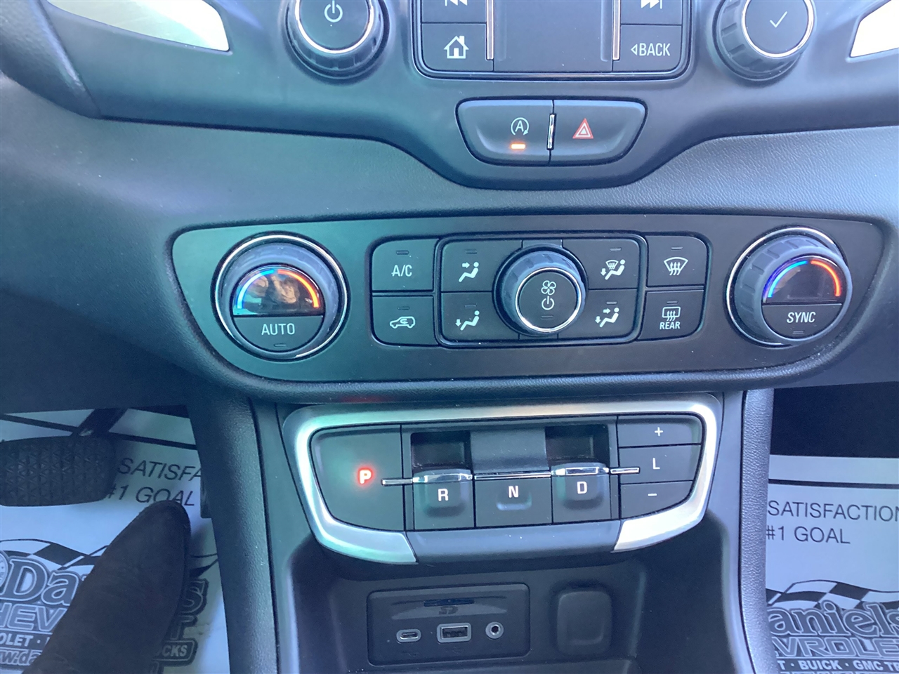 GMC Terrain AWD 4dr SLT 2024