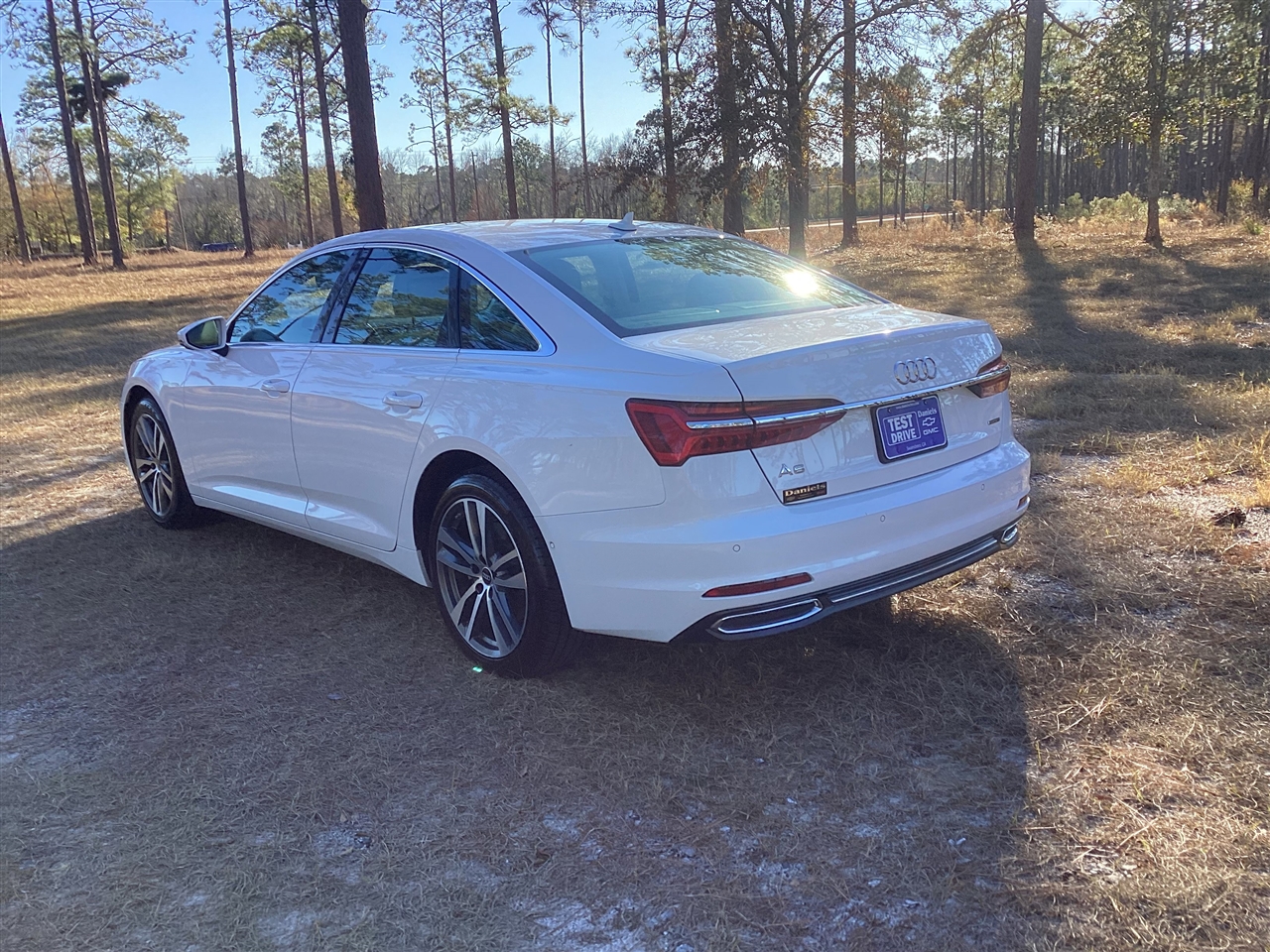 Audi A6 Sedan Premium 45 TFSI quattro 2023