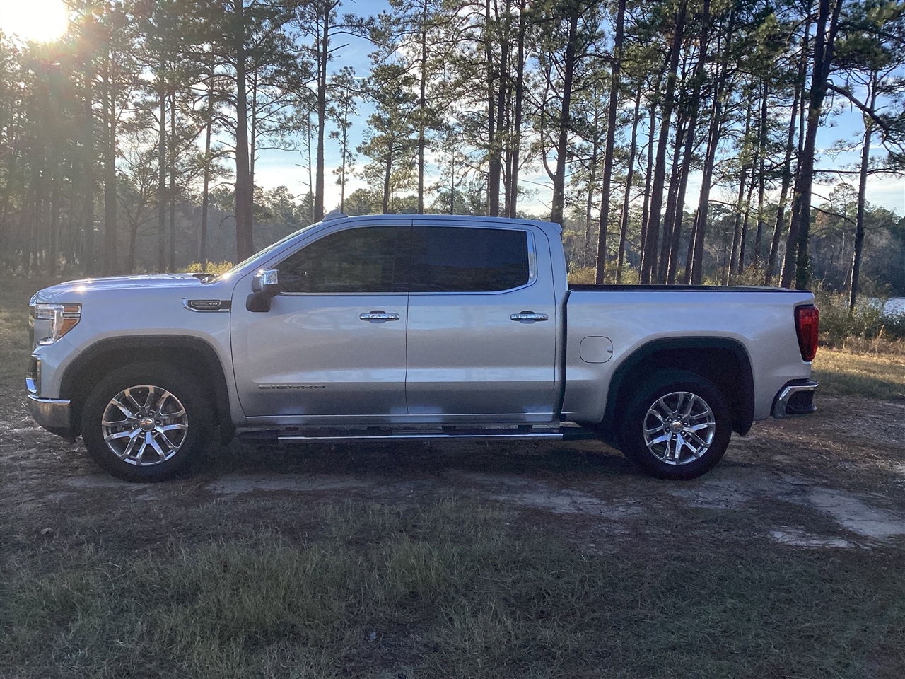 GMC Sierra 1500 2WD Crew Cab 147" SLT 2021