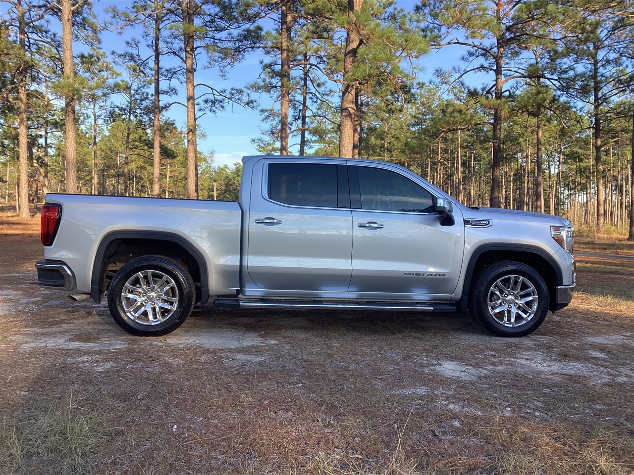 GMC Sierra 1500 2WD Crew Cab 147" SLT 2021