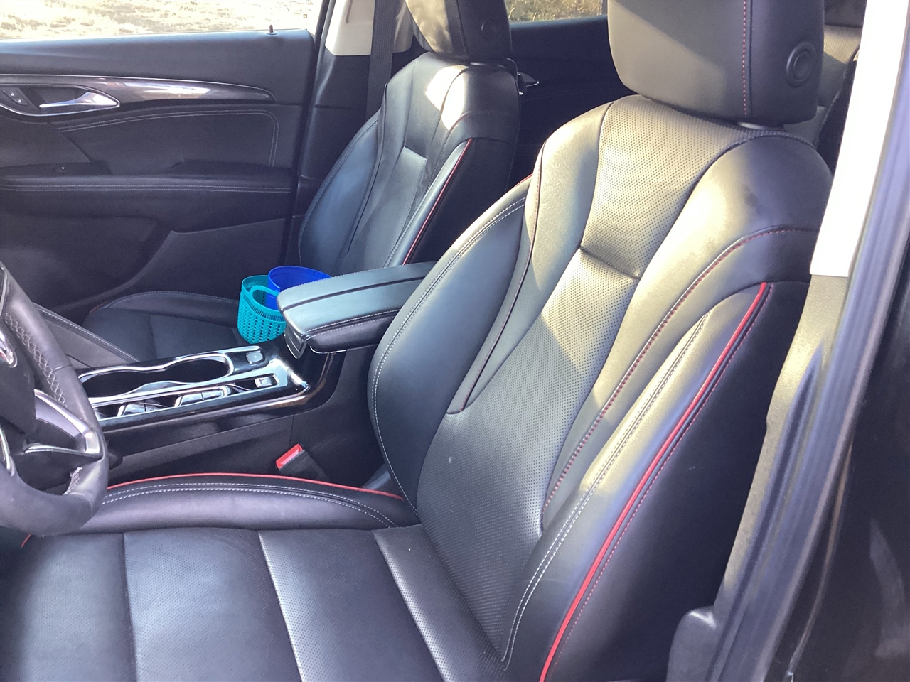 Buick Envision FWD 4dr Essence 2022