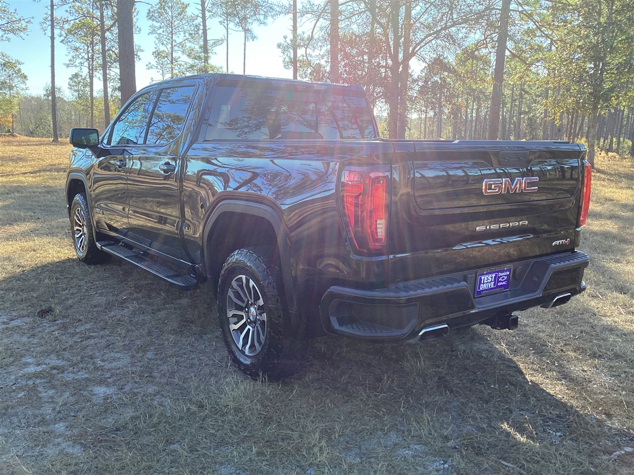 GMC Sierra 1500 4WD Crew Cab 147" AT4 2020