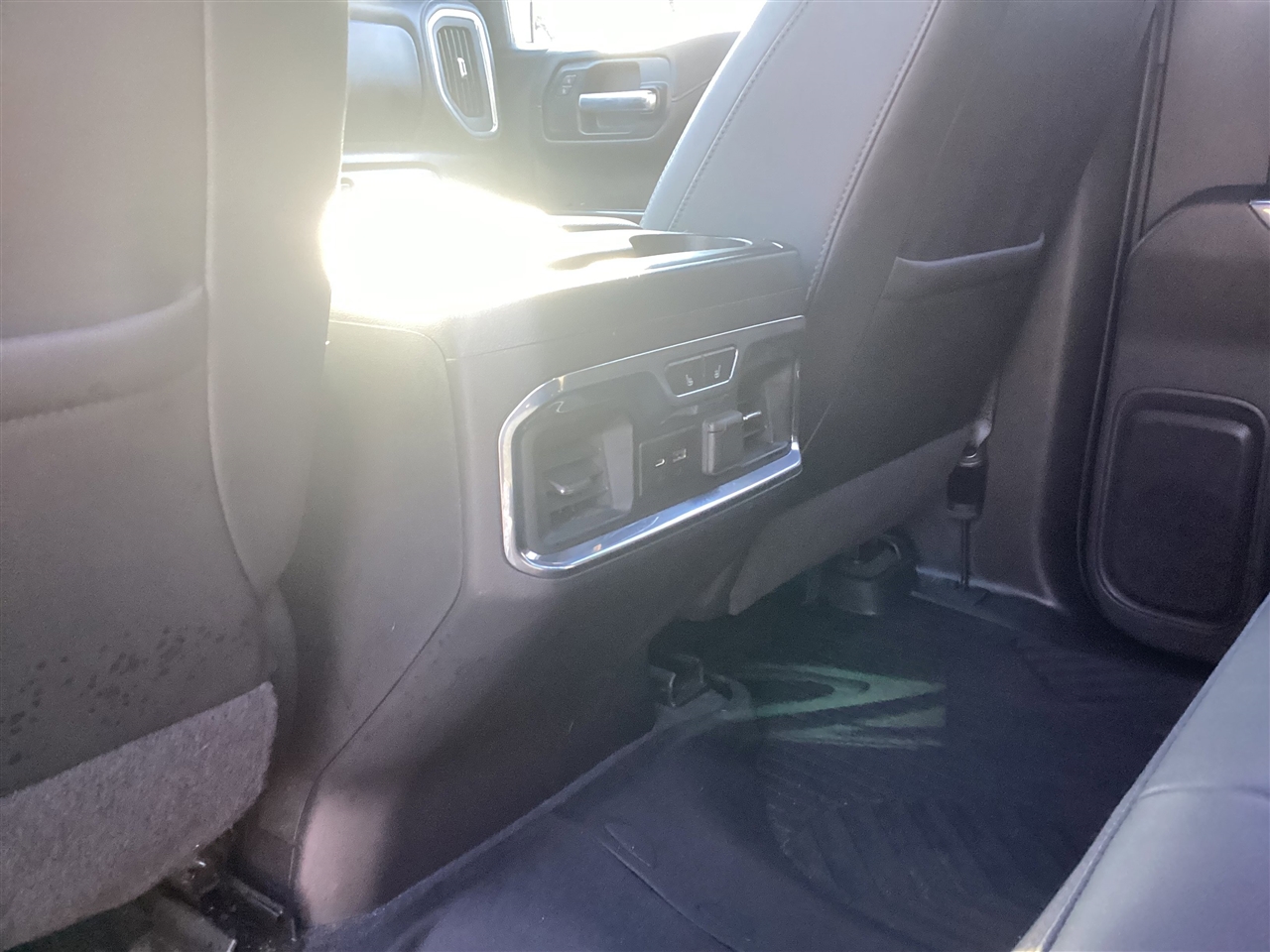 GMC Sierra 1500 4WD Crew Cab 147" AT4 2020