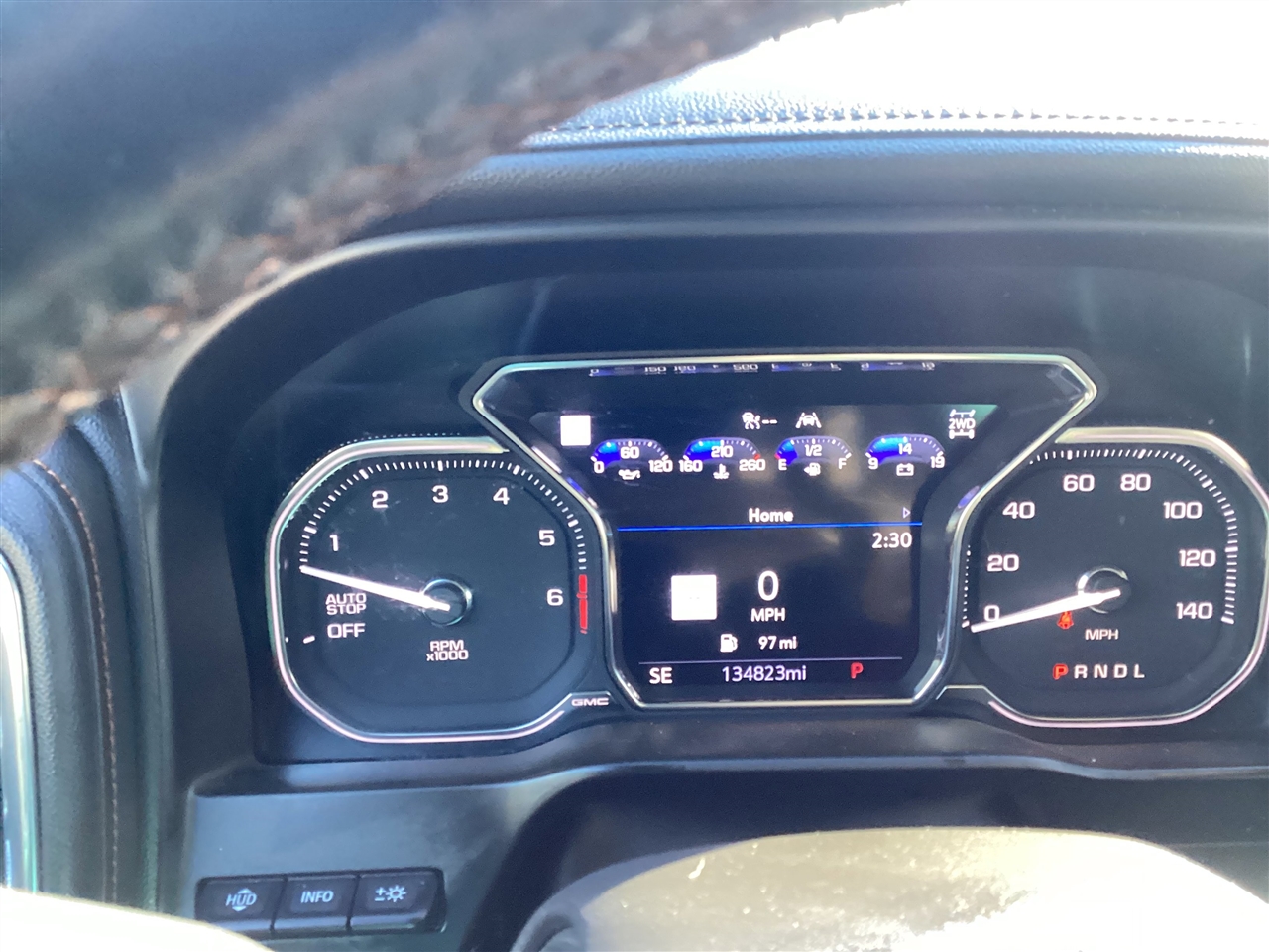 GMC Sierra 1500 4WD Crew Cab 147" AT4 2020