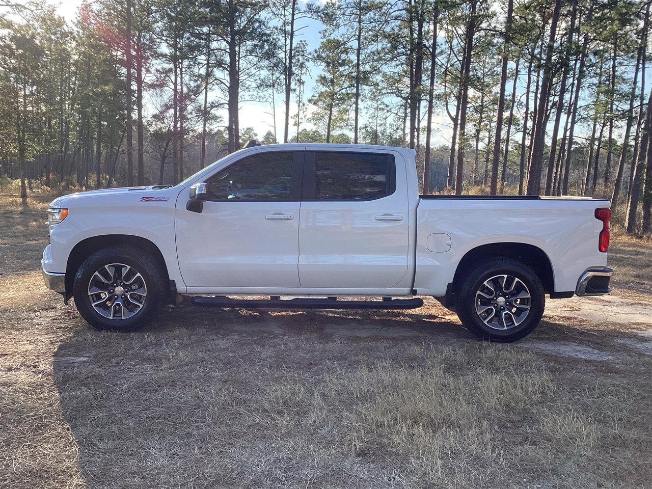 Chevrolet Silverado 1500 4WD Crew Cab 147" LT w/1LT 2022