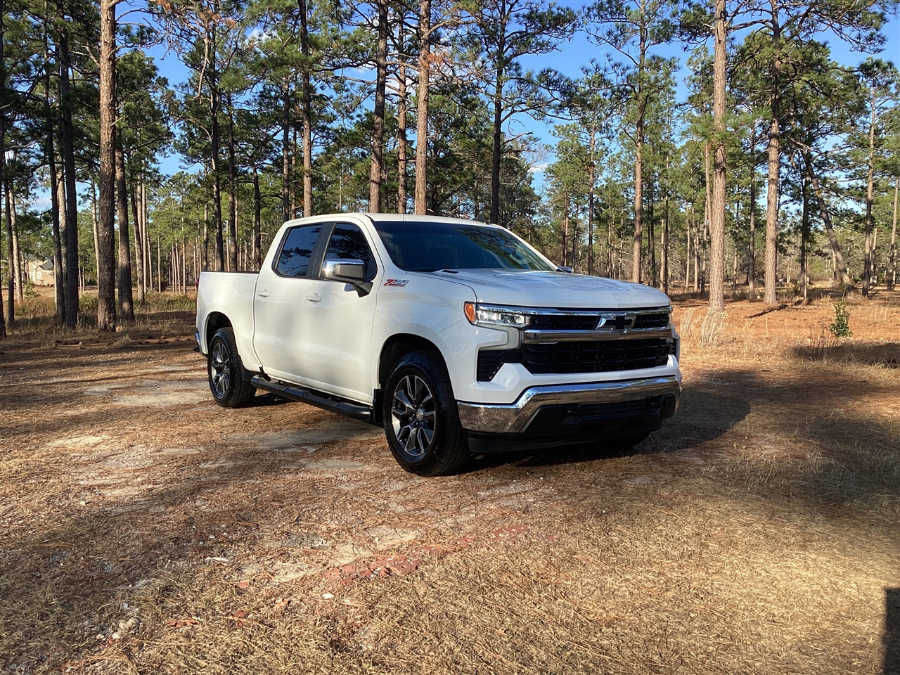 Chevrolet Silverado 1500 4WD Crew Cab 147" LT w/1LT 2022