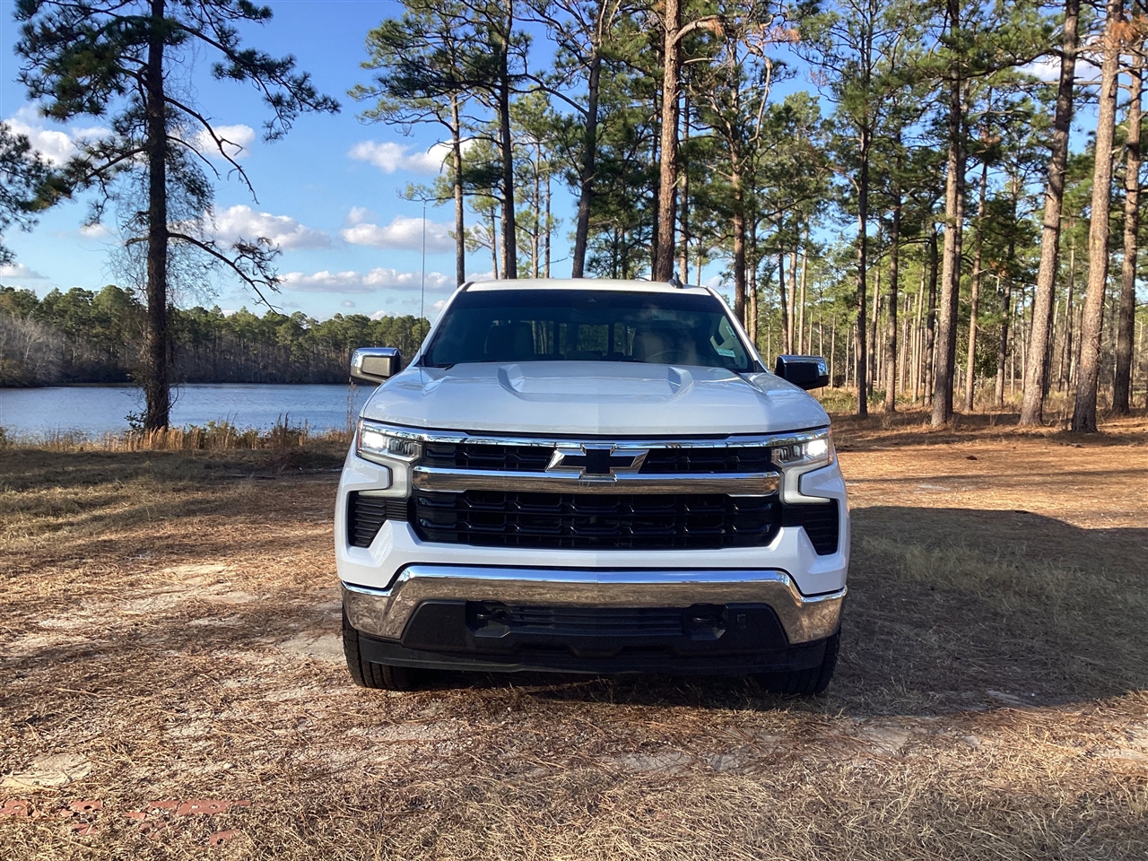 Chevrolet Silverado 1500 4WD Crew Cab 147" LT w/1LT 2022