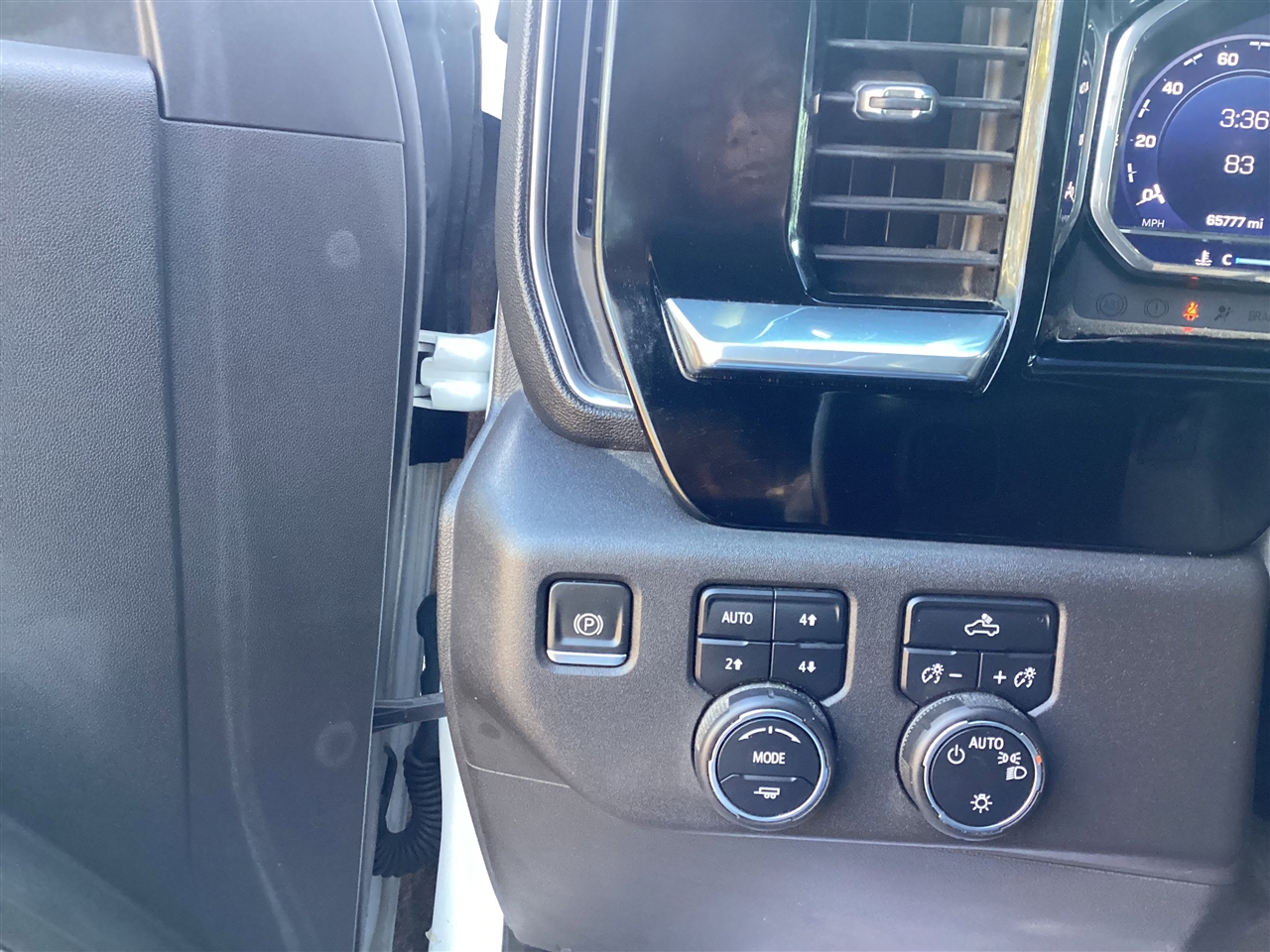 Chevrolet Silverado 1500 4WD Crew Cab 147" LT w/1LT 2022