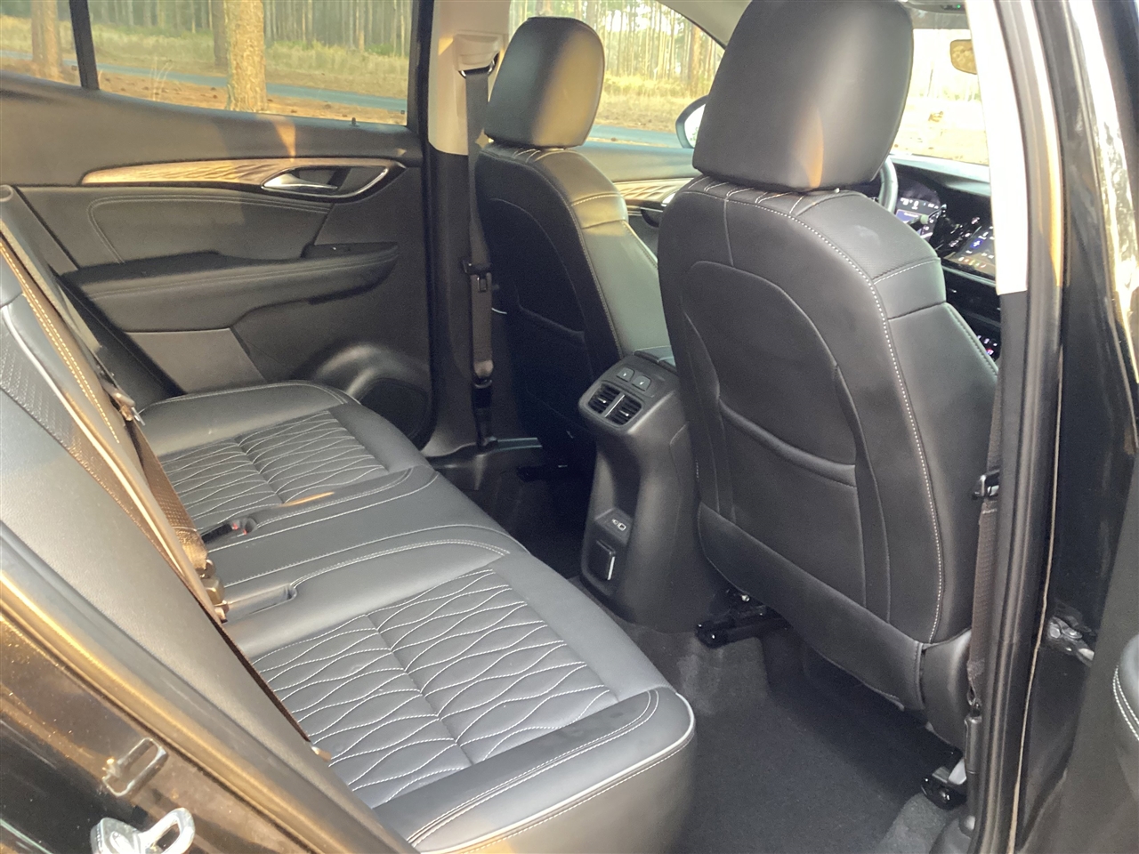 Buick Envision FWD 4dr Avenir 2023