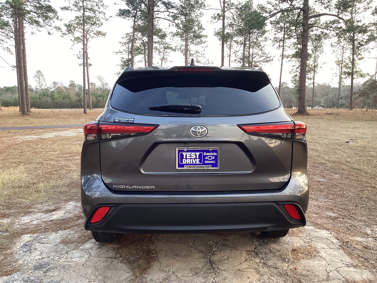 Toyota Highlander L FWD (Natl) 2022