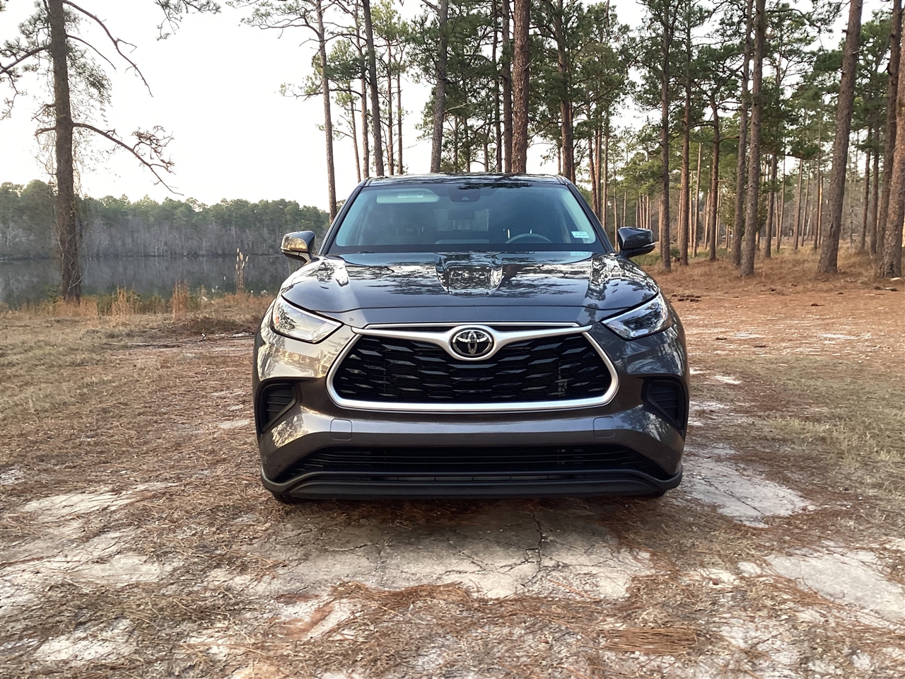 Toyota Highlander L FWD (Natl) 2022