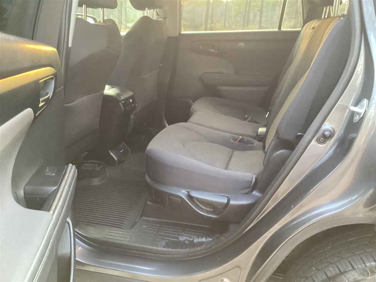 Toyota Highlander L FWD (Natl) 2022