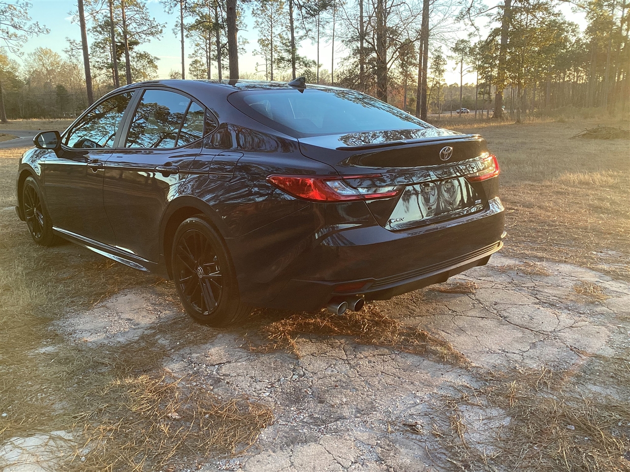 Toyota Camry XLE (Natl) 2025