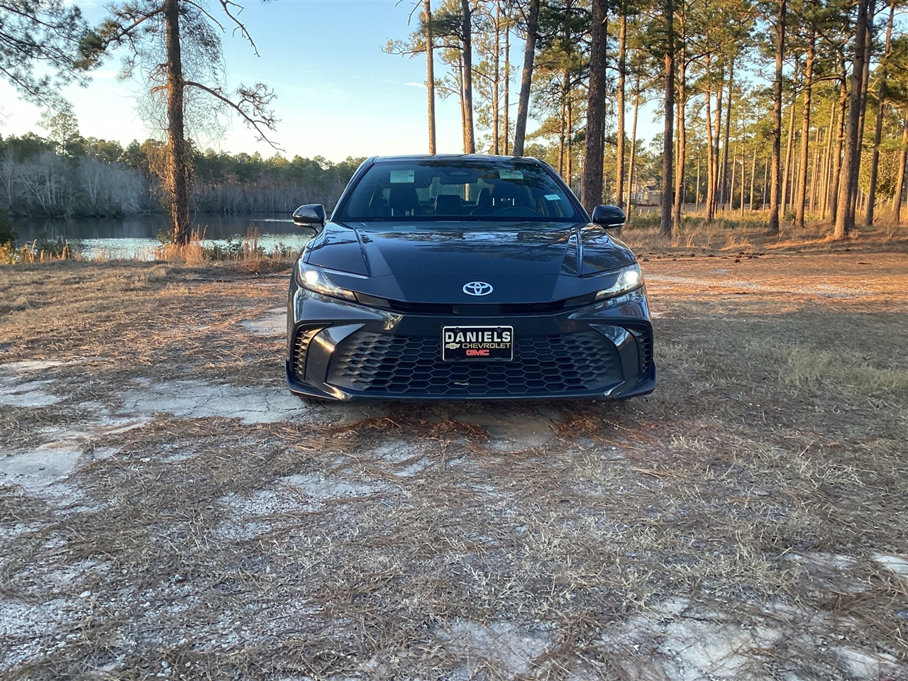 Toyota Camry XLE (Natl) 2025