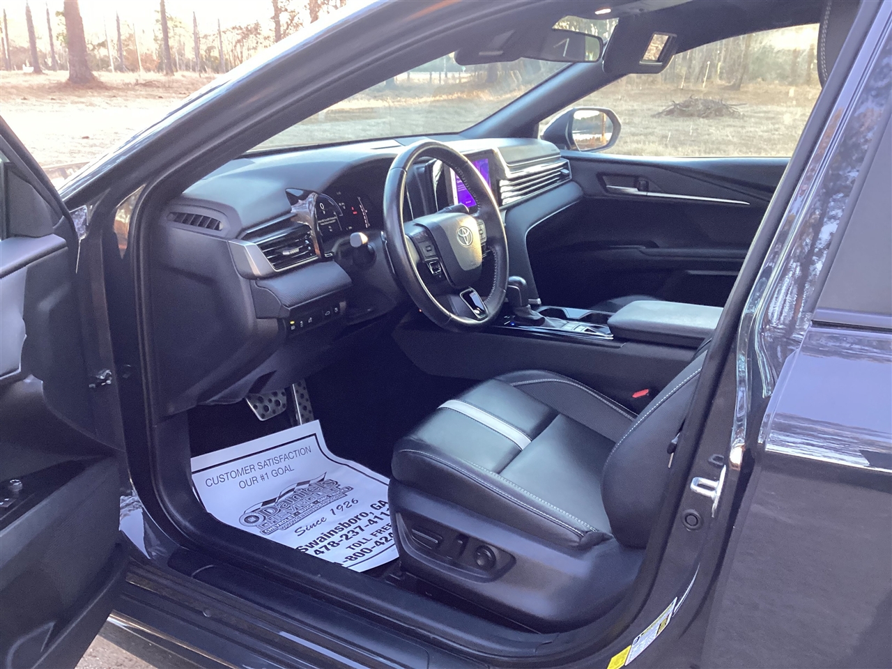 Toyota Camry XLE (Natl) 2025