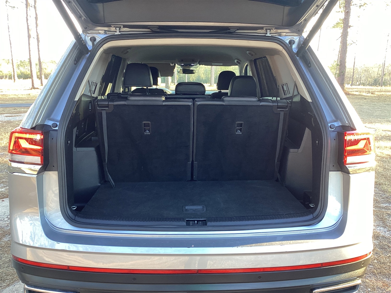 Volkswagen Atlas 2.0T SE w/Technology FWD 2024