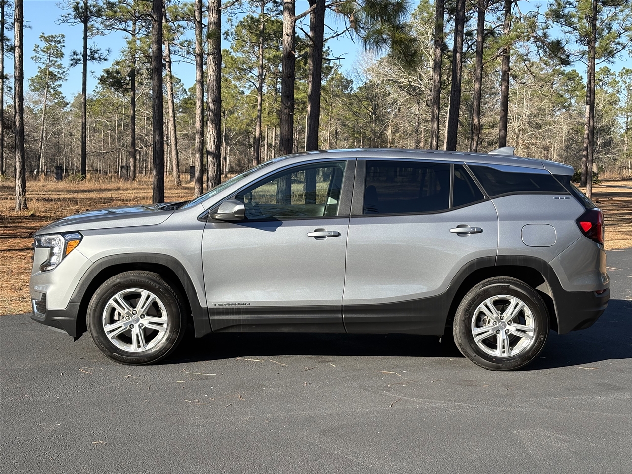 GMC Terrain FWD 4dr SLE 2024