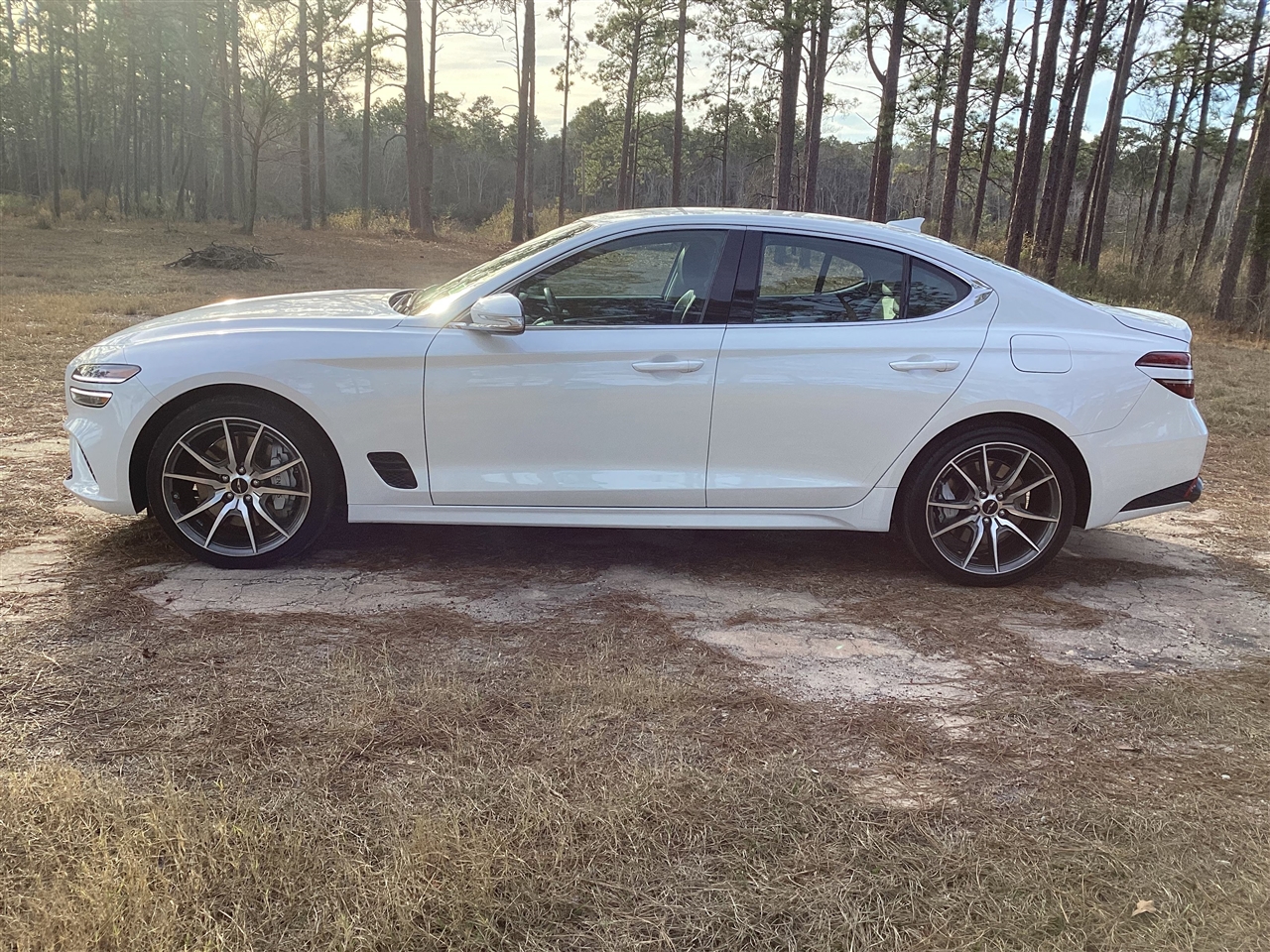 Genesis G70 2.5T RWD 2025