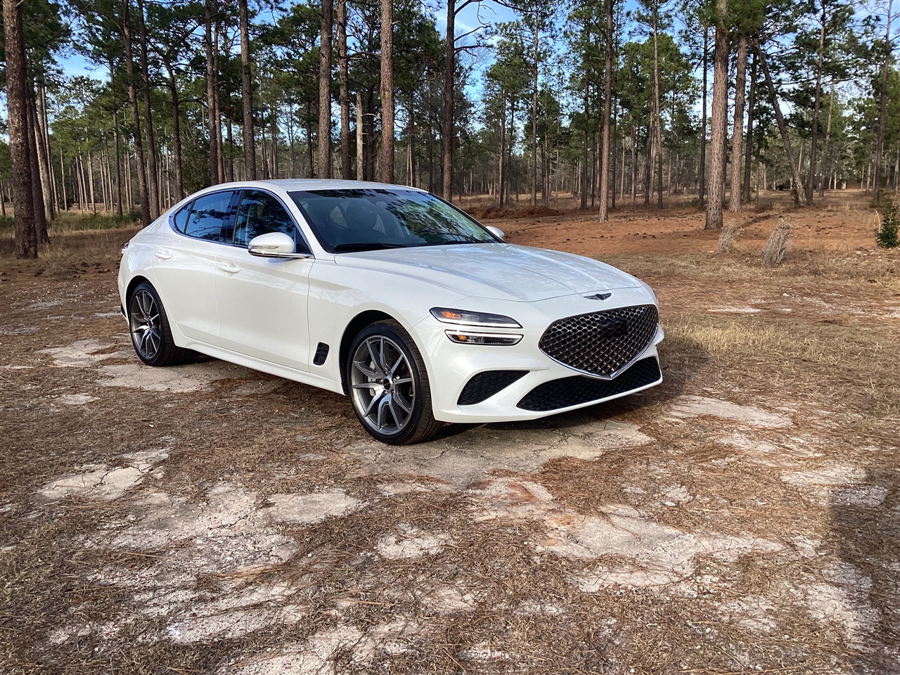 Genesis G70 2.5T RWD 2025