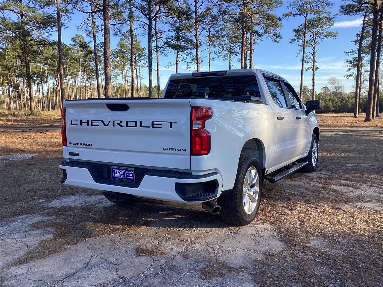 Chevrolet Silverado 1500 2WD Crew Cab 147" Custom 2020