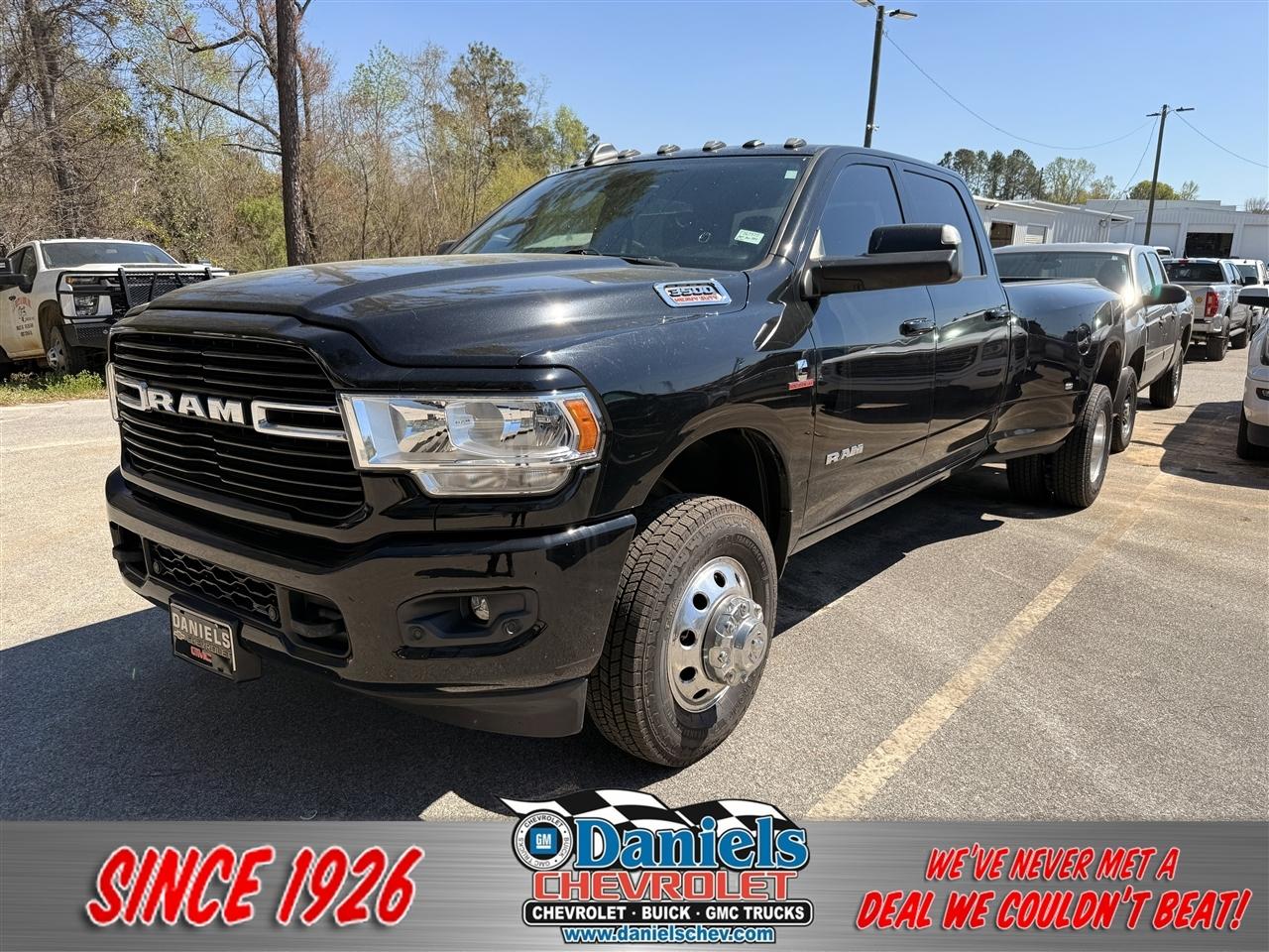 2019 RAM 3500 Big Horn 4x4 Crew Cab 8' Box
