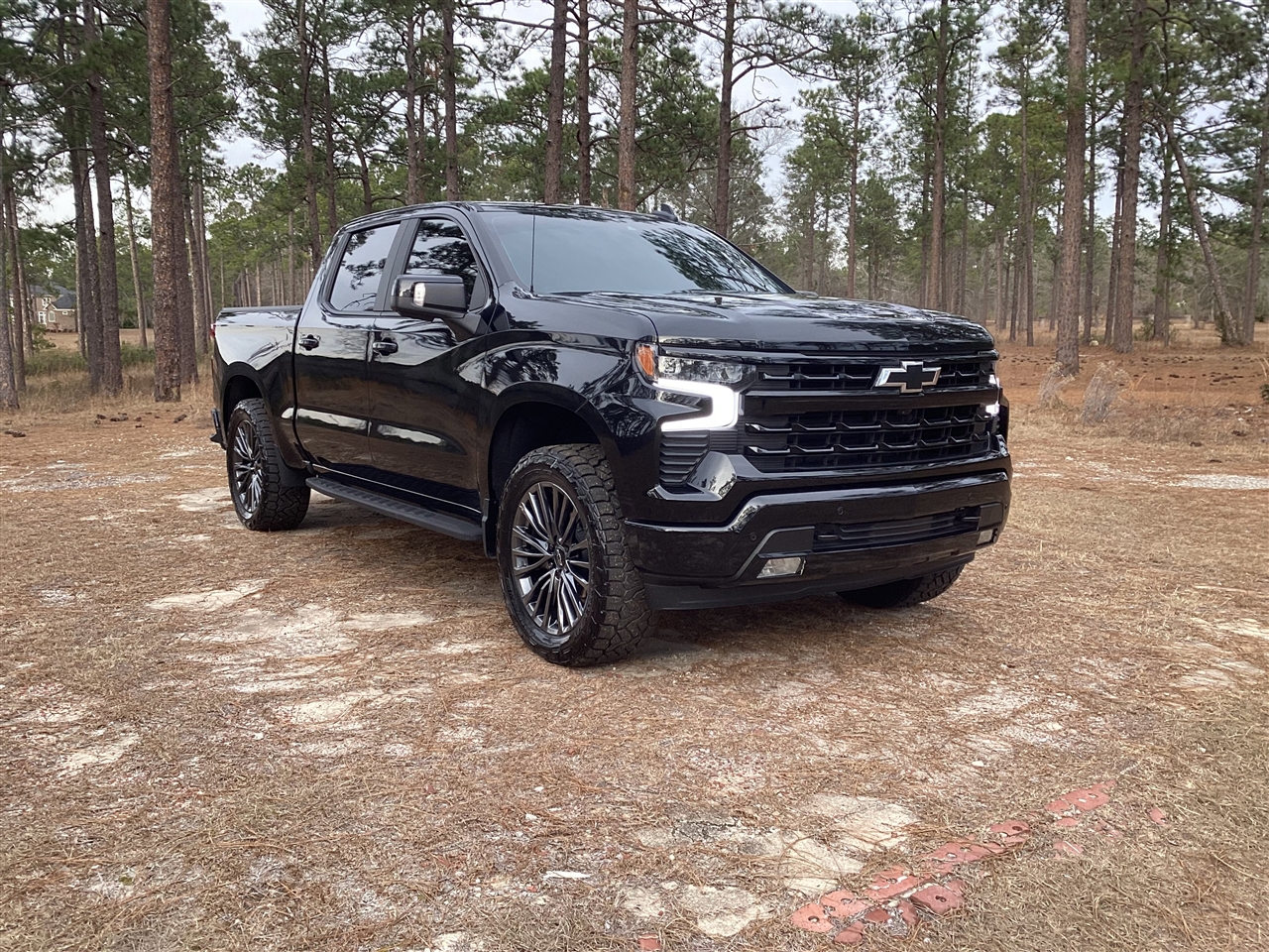 Chevrolet Silverado 1500 4WD Crew Cab 147" RST 2025