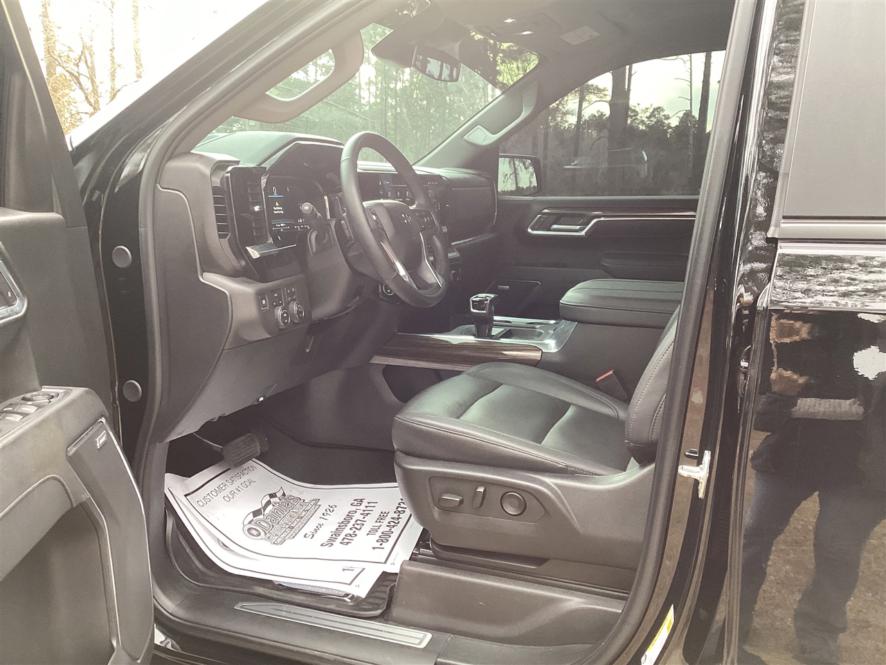 Chevrolet Silverado 1500 4WD Crew Cab 147" RST 2025