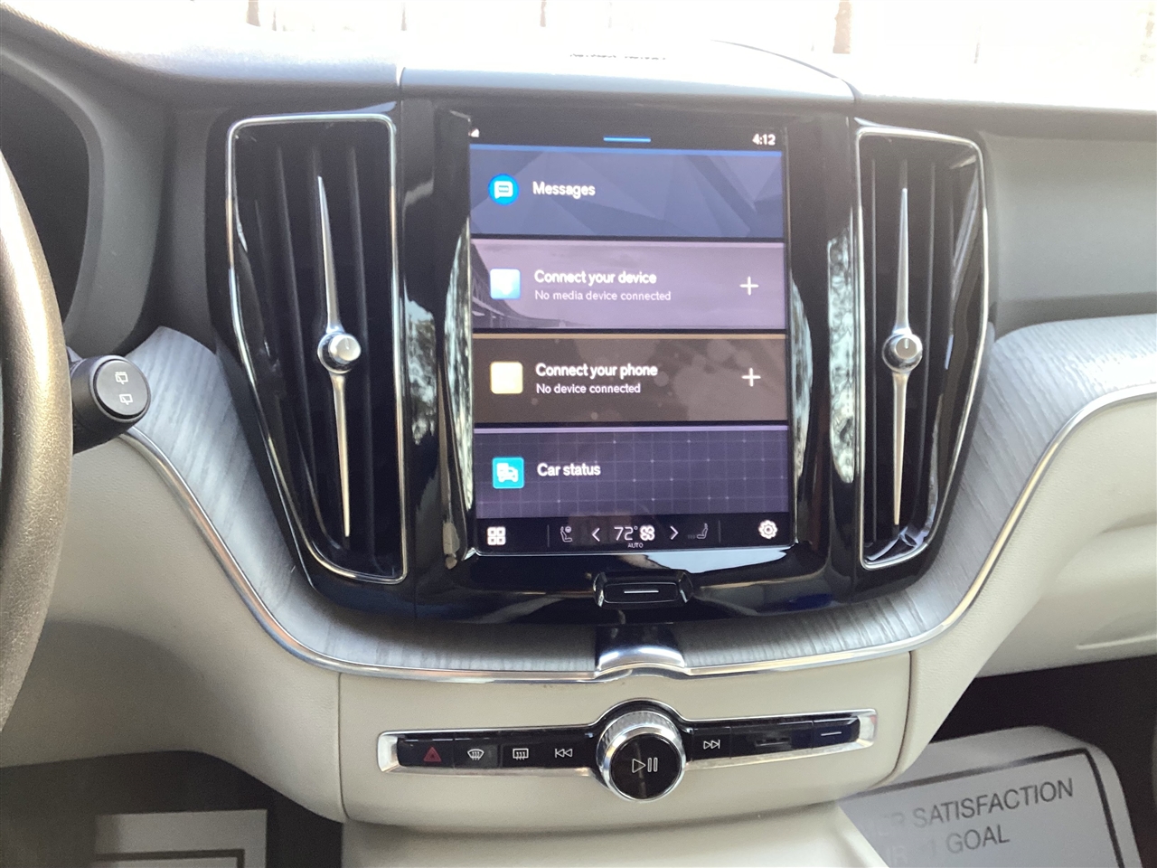 Volvo XC60 B5 AWD Plus Dark Theme 2024