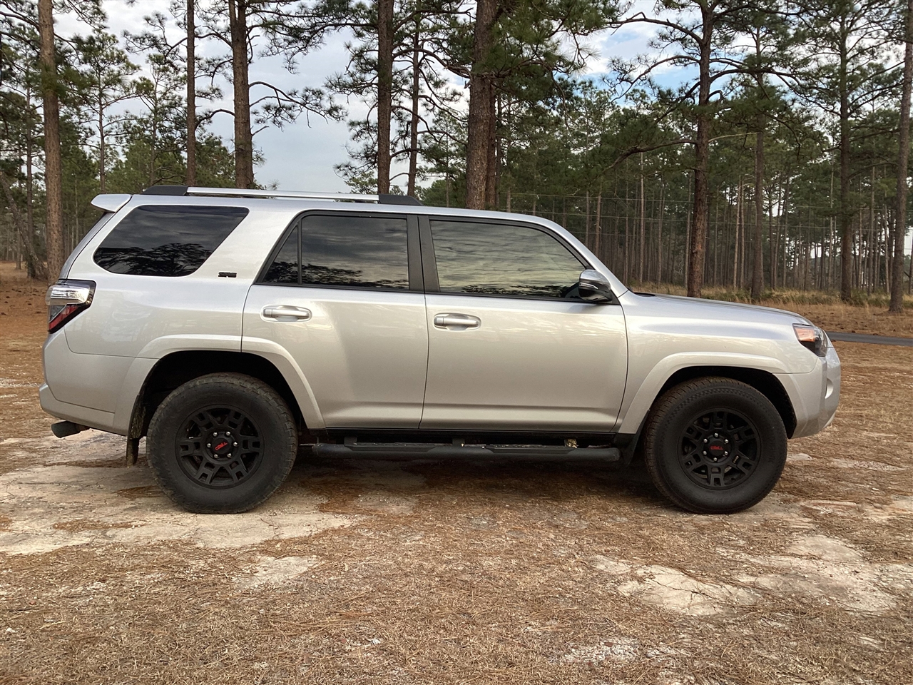 Toyota 4Runner SR5 Premium 2WD (Natl) 2023