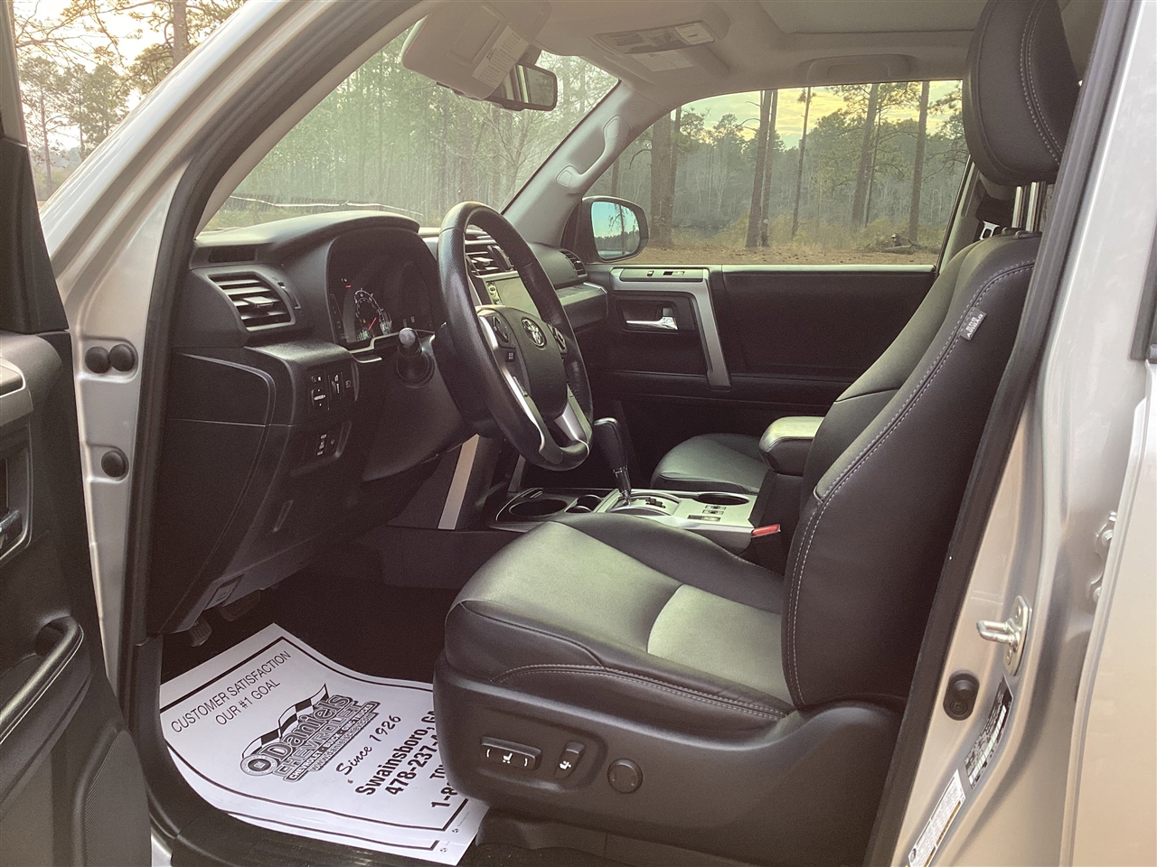 Toyota 4Runner SR5 Premium 2WD (Natl) 2023