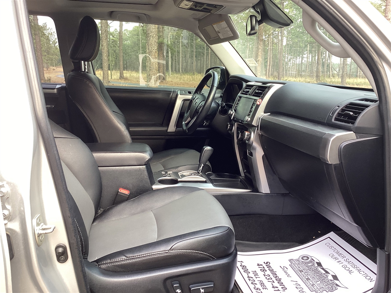 Toyota 4Runner SR5 Premium 2WD (Natl) 2023