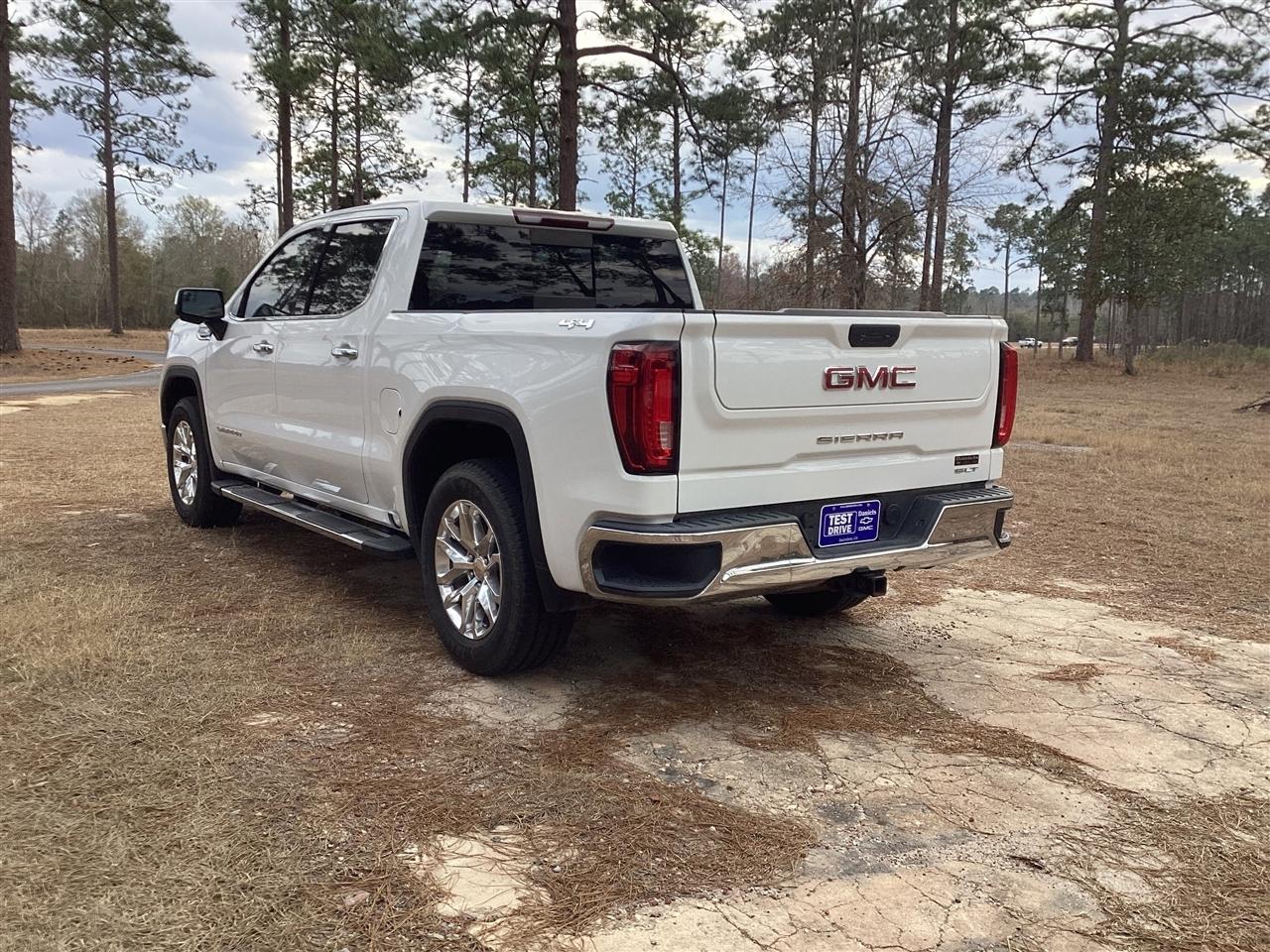 GMC Sierra 1500 4WD Crew Cab 147" SLT 2020