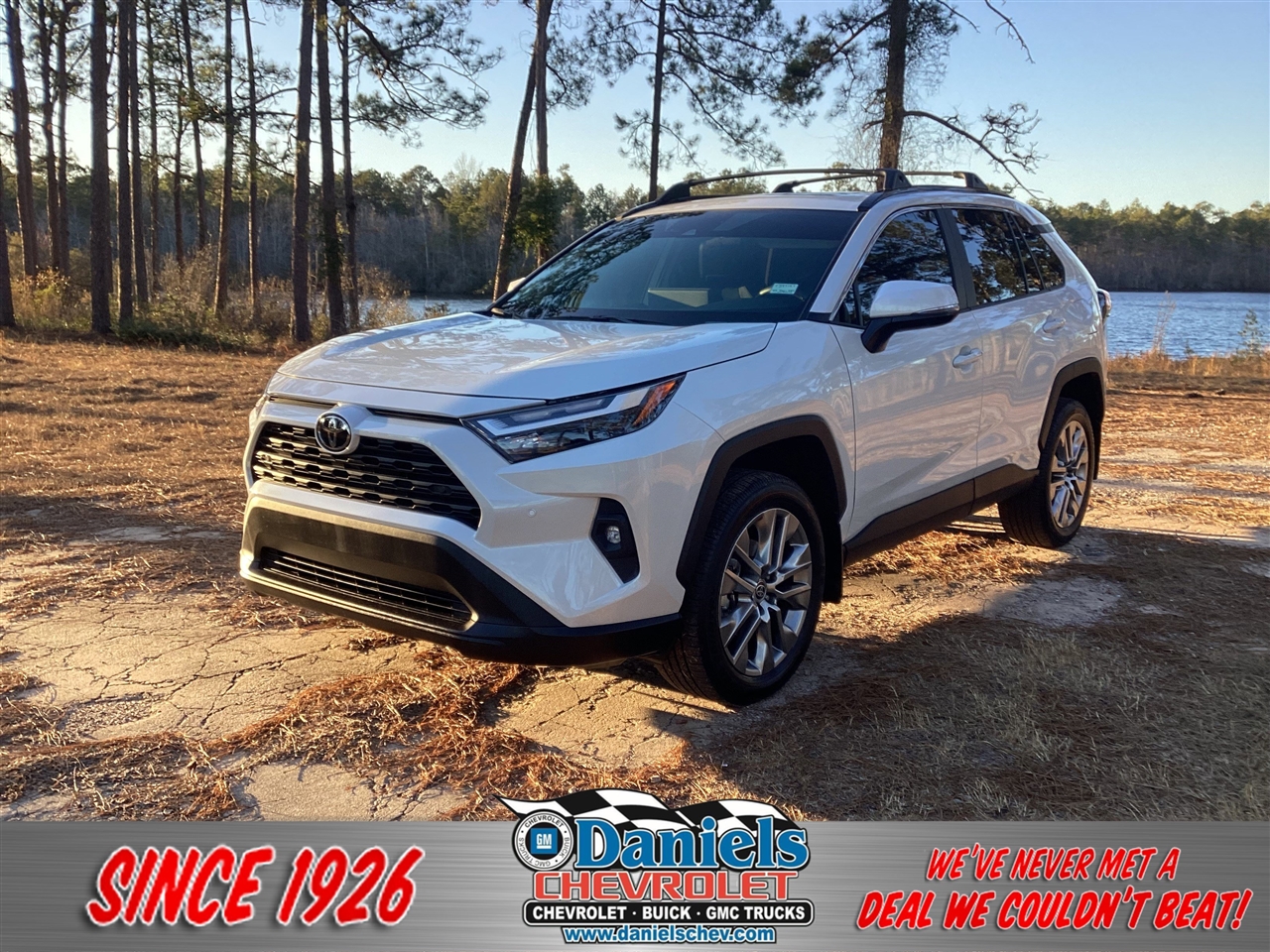 2025 Toyota RAV4 XLE Premium FWD (Natl)