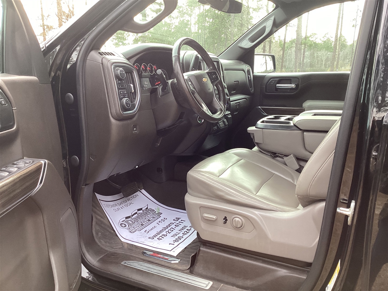 Chevrolet Silverado 1500 4WD Crew Cab 147" LT 2020